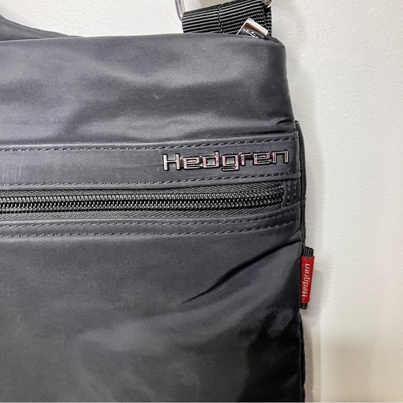 Hedgren Fate Crossover bag black medium size RFID protection - Picture 4 of 10